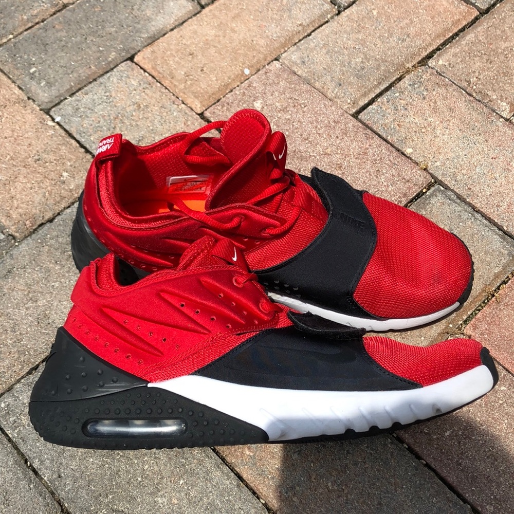 Men’s Nike Air Max Size 10.5 Training Shoes